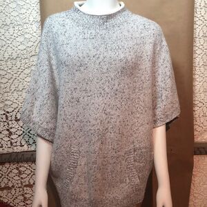 Lou & Grey Gray Sweater Poncho